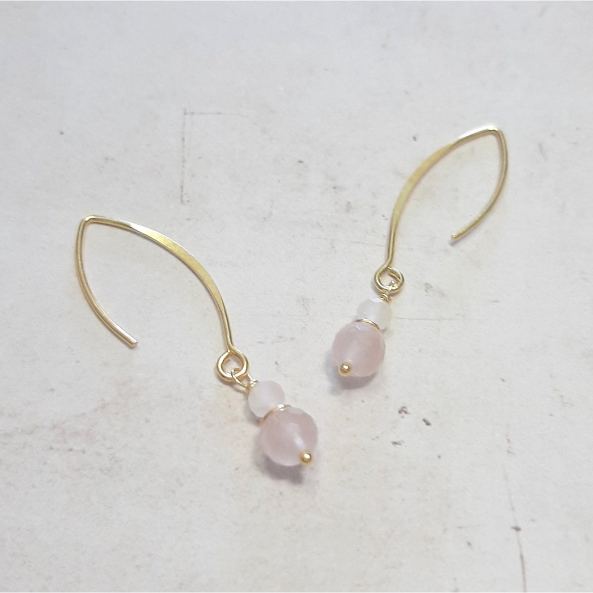 Boucles d'Oreilles Pendantes en Argent 925 Doré et Quartz Rose - vue 3