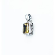 Pendentif en argent et citrine facettée rectangulaire