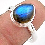 Bague en argent Taille 59 sertie d'une goutte en labradorite bleue avec reflets 1cm gxi391