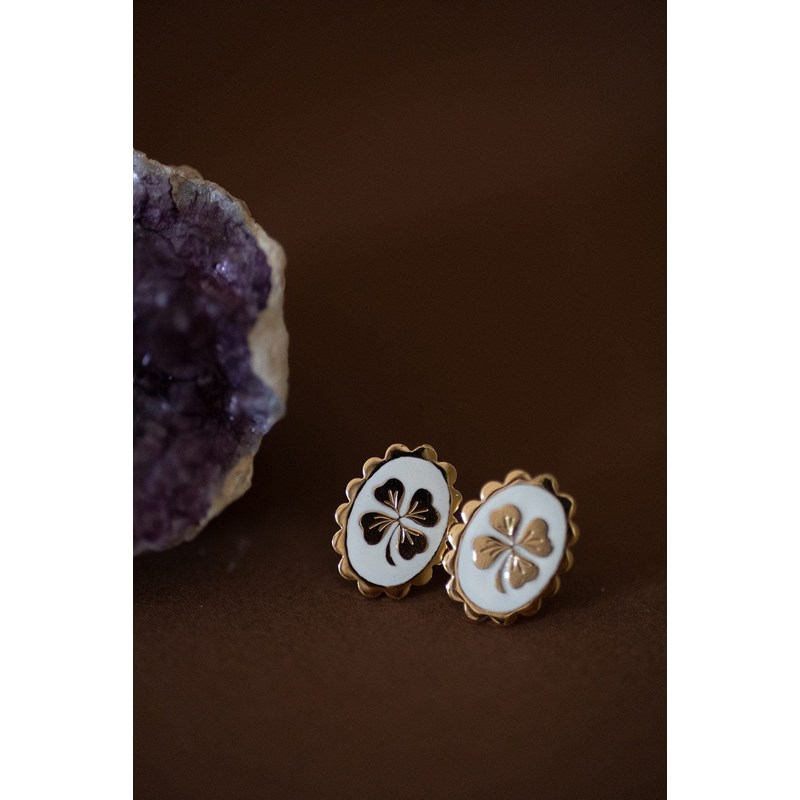 boucles d'oreilles puces trèfles émaillé doré à l'or fin - THÉMIS - vue 2