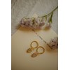 mini boucles d'oreilles créoles fleurs doré à l'or fin - THÉMIS - vue V3