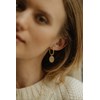 mini boucles d'oreilles créoles fleurs émaillées doré à l'or fin - THÉMIS - vue V4