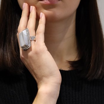 Bague à Volume Rectangle En Argent Et Pierre Naturelle Agate Grise