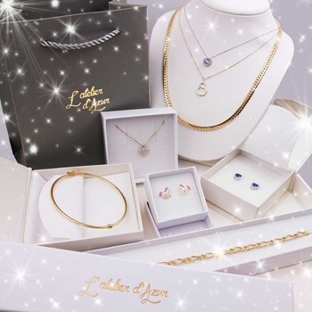 Pendentif Or 18 Carats 750 Jaune Pavé de Zirconiums - Initiale Lettre 'P' - Chaine Offerte