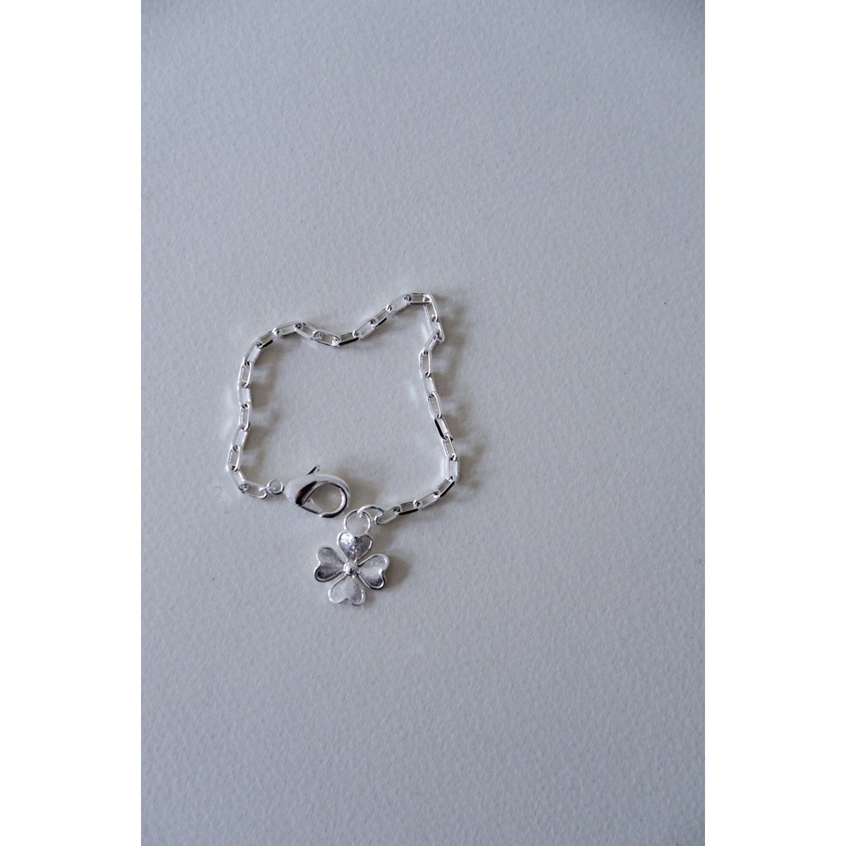 maxi bracelet trèfle plaqué argent - LÉON - vue 3