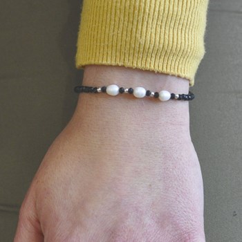 925 Silver Bracelet 3 White Cultured Pearls and Faceted Black Onyx Beads